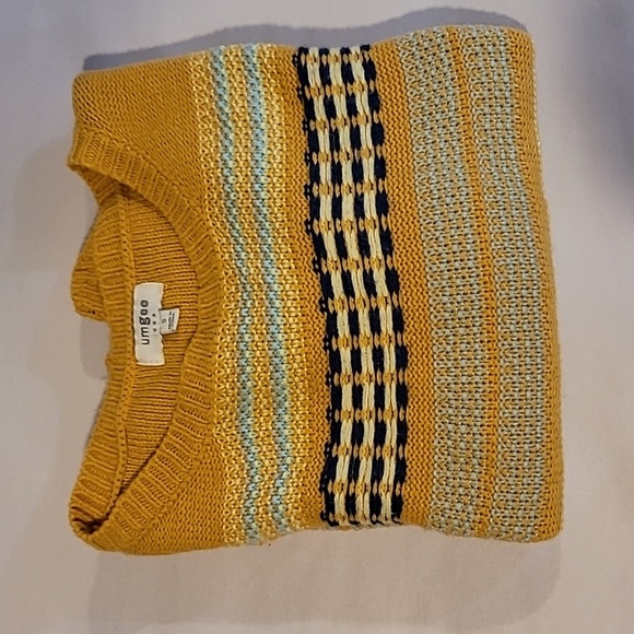 UMGEE GOLD STRIPED CREW NECK SWEATER WITH LONG FLARED SCALLOPED SLEEVES - Picture 14 of 14